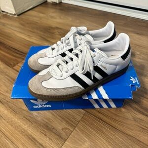Adidas Samba OG Size 6.5 men / 8 women